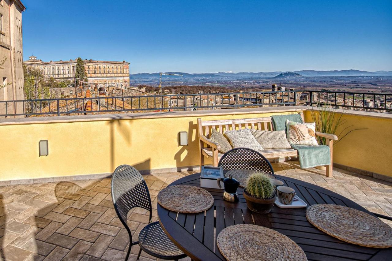 Casa Checca Appartamenti Per Vacanze Caprarola Kültér fotó
