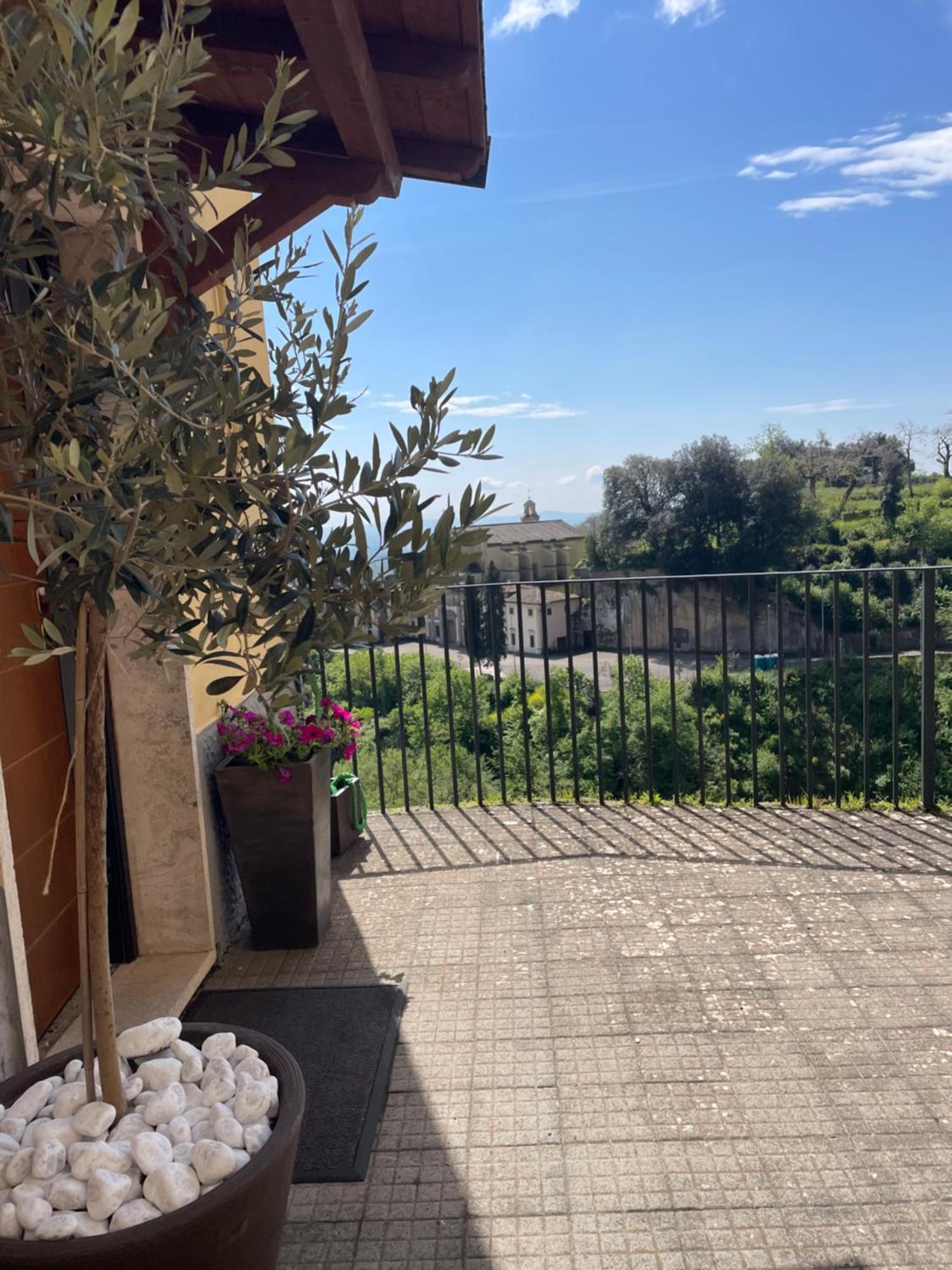 Casa Checca Appartamenti Per Vacanze Caprarola Kültér fotó